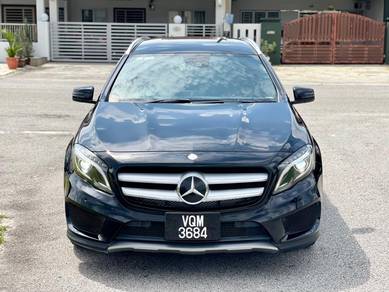 Mercedes Benz GLA180 GLA180 in Cheras, KUL