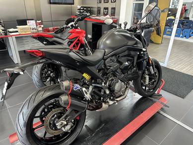 Ducati Monster 796