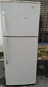 Fridge Ice LG Ais 2 Pintu Peti Refrigerator Sejuk