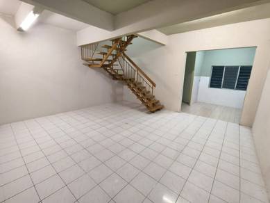 2-storey Terraced House For Sale in Seri Kembangan,SGR