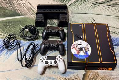 PlayStation 4 (PS4) 500GB - Used