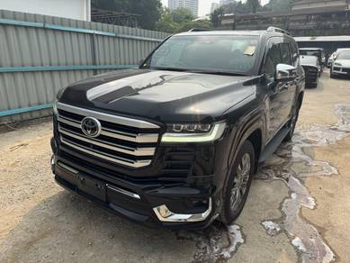 Toyota Land Cruiser ZX in Puchong, SGR