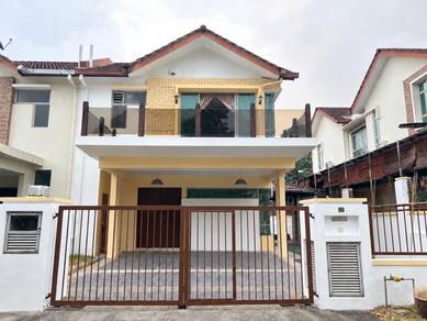 Semi-Detached House For Sale in Horizon Hills,JHR
