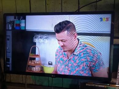 Tv LED LG 32 inci muroh