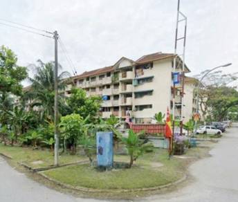 Flat For Sale in Gugusan Rosa
