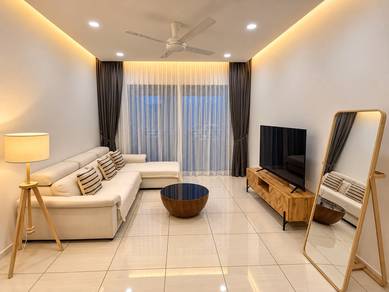 Condominium For Rent in Queens Residences Q1 @ Queens Waterfront