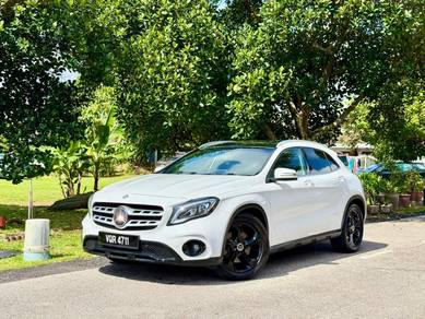 Mercedes Benz GLA220 220 in Kepong, KUL