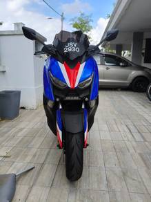 Yamaha XMAX