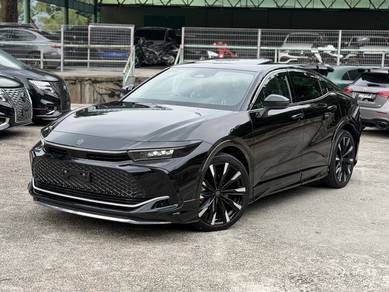 Toyota Crown CROSSOVER RS ADVANCED in Taman Tun Dr Ismail, KUL