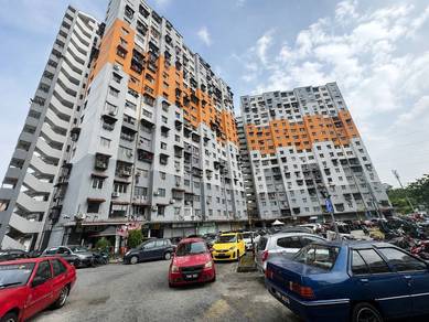 Apartment For Sale in Sri Penara