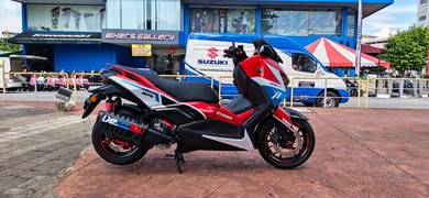 Yamaha XMAX