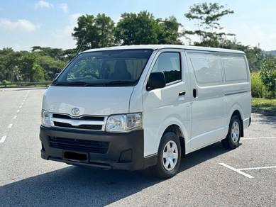 Toyota Hiace in Senai, JHR