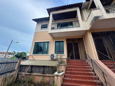 3-storey Terraced House For Sale in Semabok,MLK