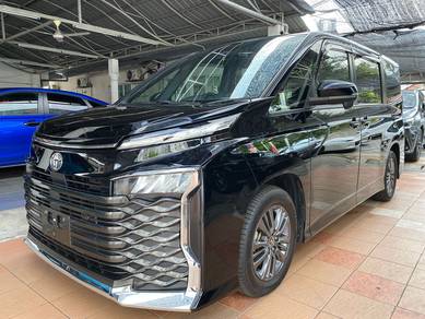 Toyota Voxy S-Z in Desa Pandan, KUL