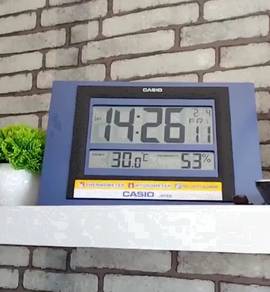 CASIO Wall Clock With Hygrometer and Calender ID16