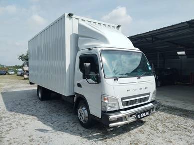 2021 Mitsubishi Fuso FE85PG,17ft Box PHE Tail Lift
