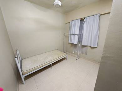 Room in Pantai, KUL