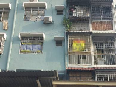 Apartment For Sale in Taman Sri Serdang