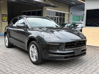 Porsche Macan in Petaling Jaya, SGR
