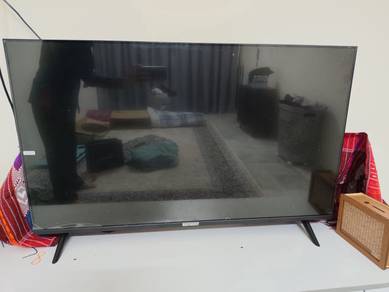 Smart tv Ricson 43 inchi with cabinet