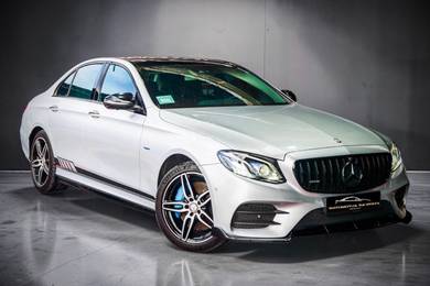 Mercedes Benz E300 300 AMG LINE (CKD) in Desa Petaling, KUL
