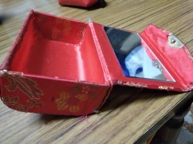 Lipstick box