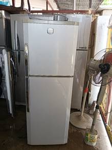 peti sejuk 2 pintu LG elok lagi 👍