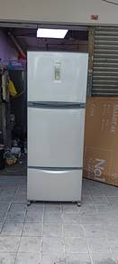 Peti sejuk 3door Toshiba fridge refrigerator 395L