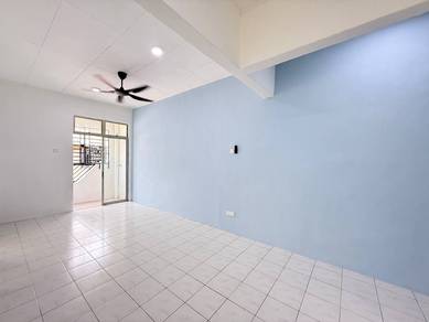 Apartment For Sale in Selesa Jaya Shop Apartment