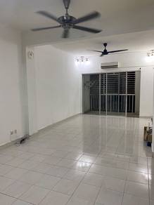 Condominium For Rent in Mount Karunmas