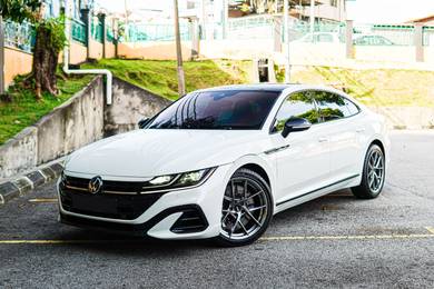 2022 Volkswagen Arteon R-LINE