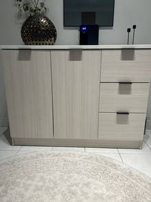 kitchen cabinet