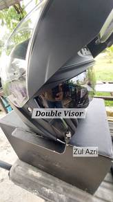 HJC i90 Flip up helmet