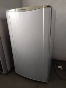 peti sejuk sharp single door