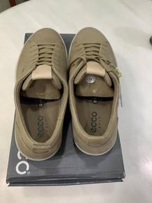 Spikeless Golf Shoe