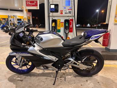 Yamaha R15