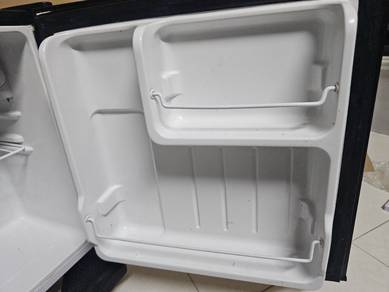 Small Peti Ais for Office