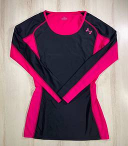 Under Armour Ladies’ Black Fitted Tee #DR3 Used