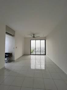 Condominium For Sale in E Island Lake Haven
