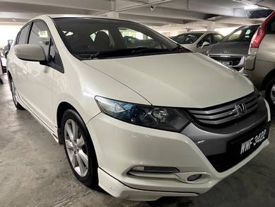 Honda Insight (HYBRID) in Puchong, SGR