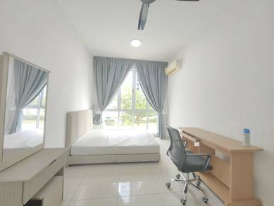 Service Residence For Sale in Meridin Bayvue