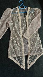 kebaya include camisole