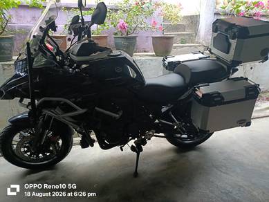Benelli TRK 502 LE