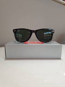Rayban Sunglasses (2140-F-902-52)