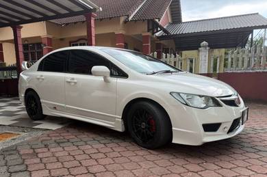 Honda Civic S i-VTEC in Tanah Merah, KTN