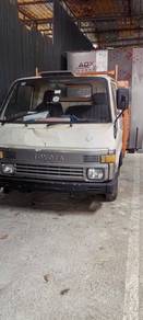 Lori Toyota/Dyna 1 Tan
