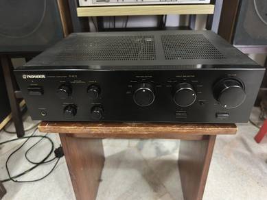 Pioneer A-402 Stereo Integrated Amplifier