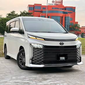 Toyota Voxy S-G in Setia Tropika, JHR