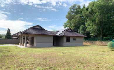 Bungalow House For Sale in Bukit Beruntung,SGR
