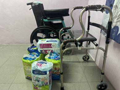 wheelchair ( free adult diapers)
